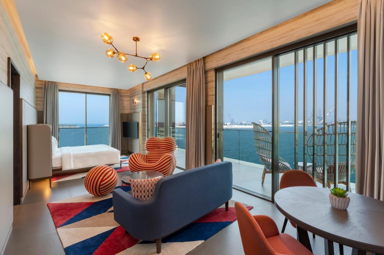 Hyatt Centric Jumeirah Ντουμπάι Εξωτερικό φωτογραφία A suite at the hotel