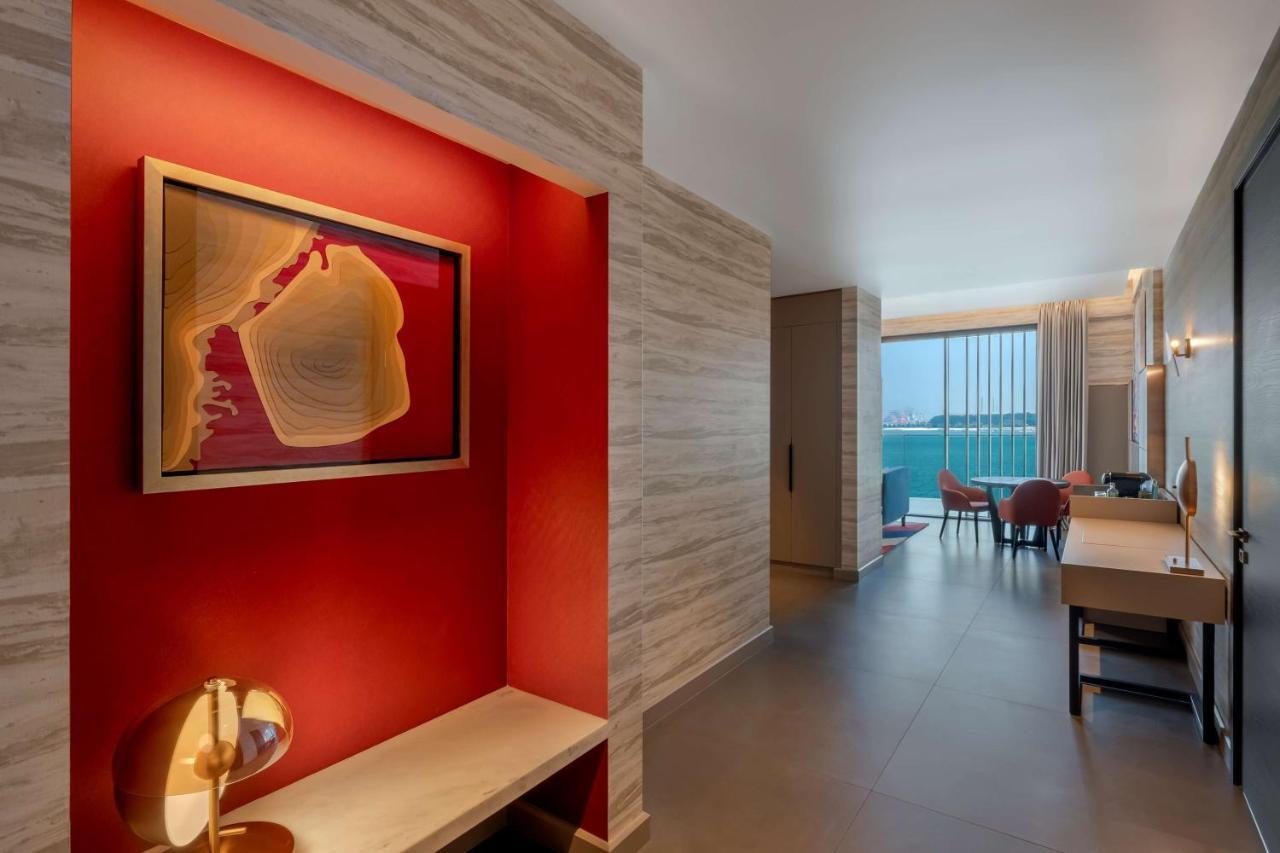 Hyatt Centric Jumeirah Ντουμπάι Εξωτερικό φωτογραφία A suite at the hotel