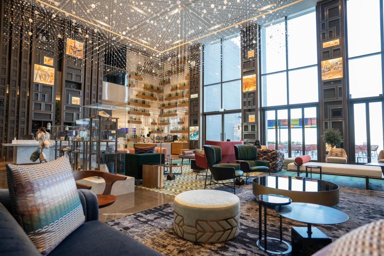 Hyatt Centric Jumeirah Ντουμπάι Εξωτερικό φωτογραφία The lobby of the hotel