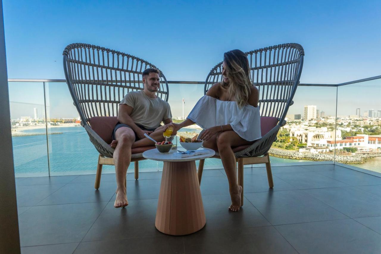 Hyatt Centric Jumeirah Ντουμπάι Εξωτερικό φωτογραφία View from the balcony of a suite at the Hilton Tel Aviv