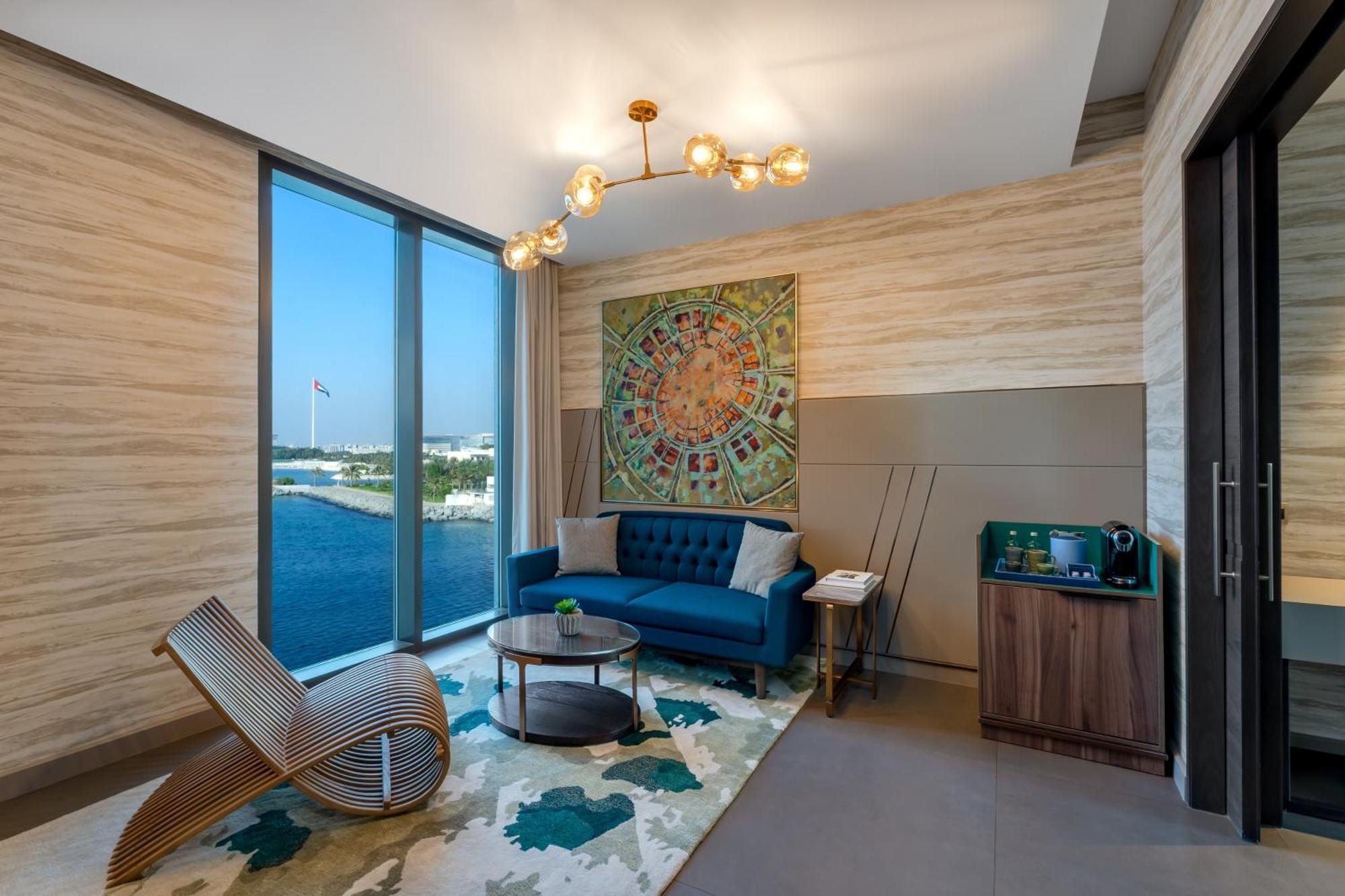 Hyatt Centric Jumeirah Ντουμπάι Εξωτερικό φωτογραφία A suite at the hotel