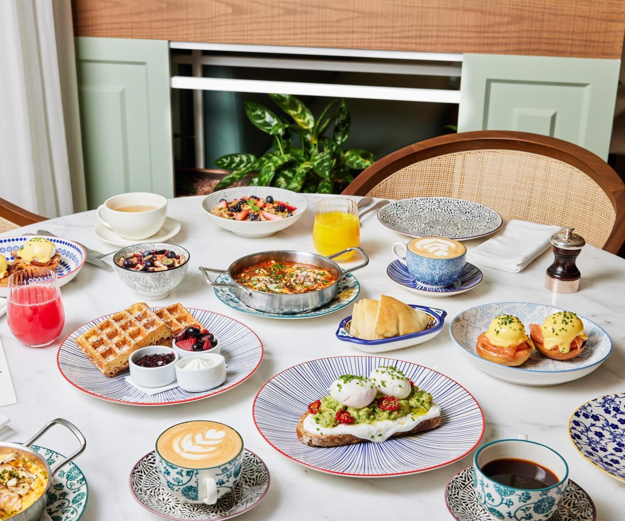 Hyatt Centric Jumeirah Ντουμπάι Εξωτερικό φωτογραφία A selection of dishes from the menu at the restaurant